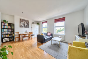 Lounge- click for photo gallery